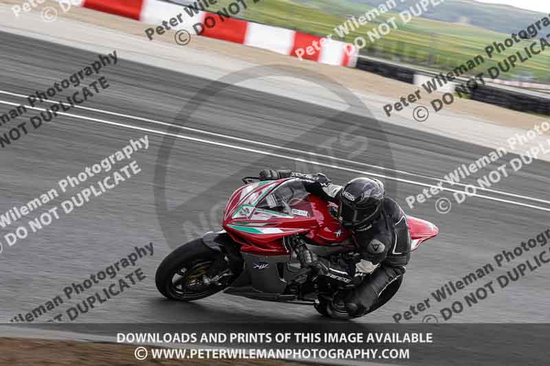 cadwell no limits trackday;cadwell park;cadwell park photographs;cadwell trackday photographs;enduro digital images;event digital images;eventdigitalimages;navarra;no limits trackdays;peter wileman photography;racing digital images;trackday digital images;trackday photos